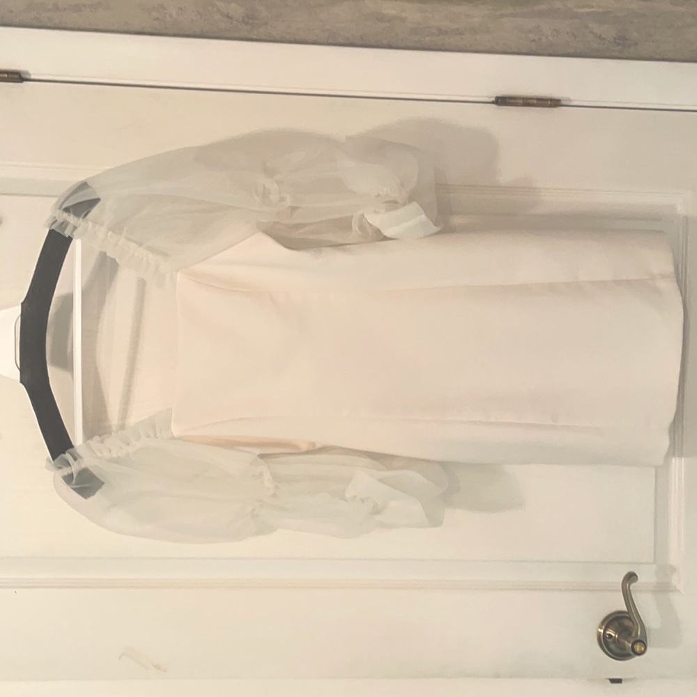 Amanda Uprichard white dress with sleeves
